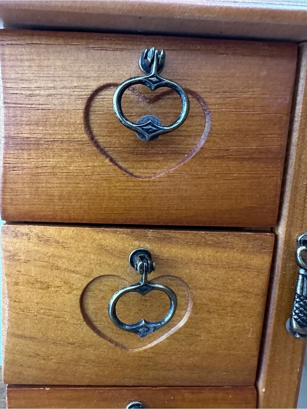 Vtg Wooden Jewelry Box Chest 3 Drawers Heart Etching Etched Glass Door Mirror